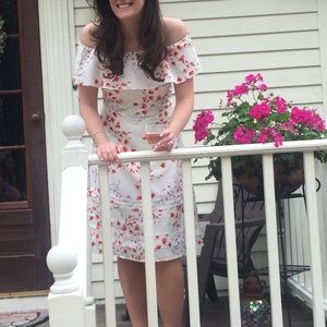 Banana republic white off shoulder dress. Size 6